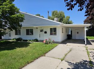 190 W 2050 N, Sunset, UT 84015