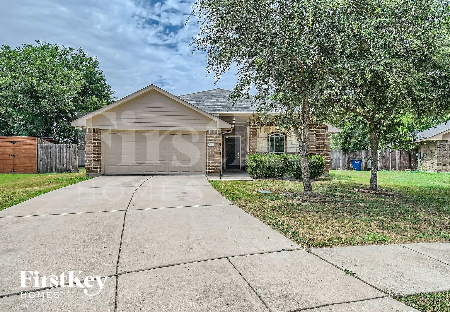 3 bed, 2.0 bath, 1804 sqft, $2,230 — Photo 1