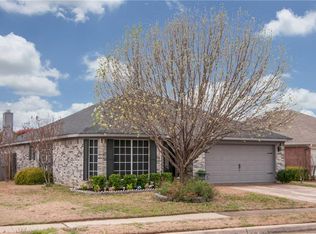 3233 Silent Creek Trl, Hurst, TX 76053