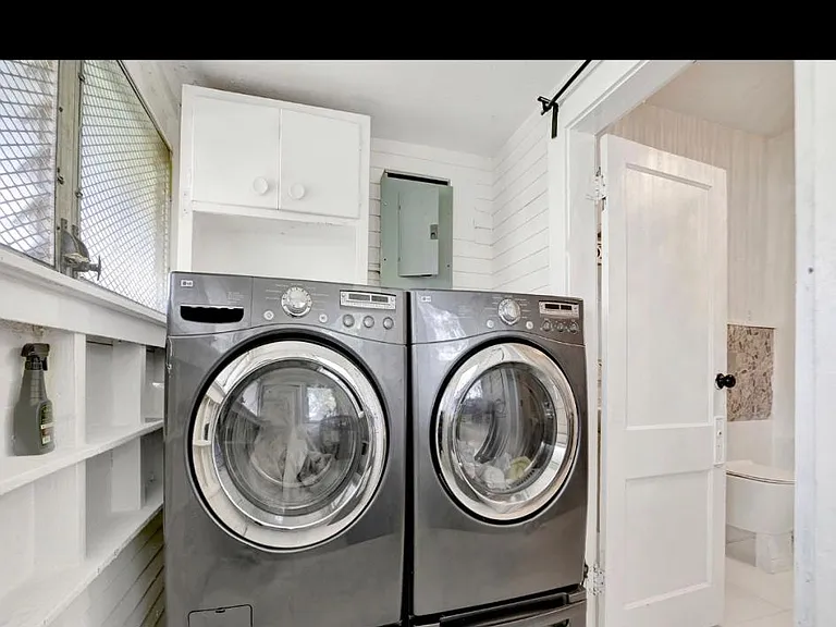 875 SW 13th Ave — Photo 32