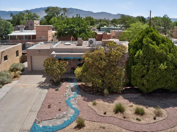 1816 Dakota St NE, Albuquerque, NM 87110