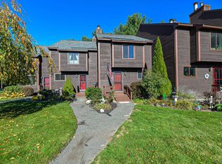 16 Thornhill Rd #16, Stratham, NH 03885