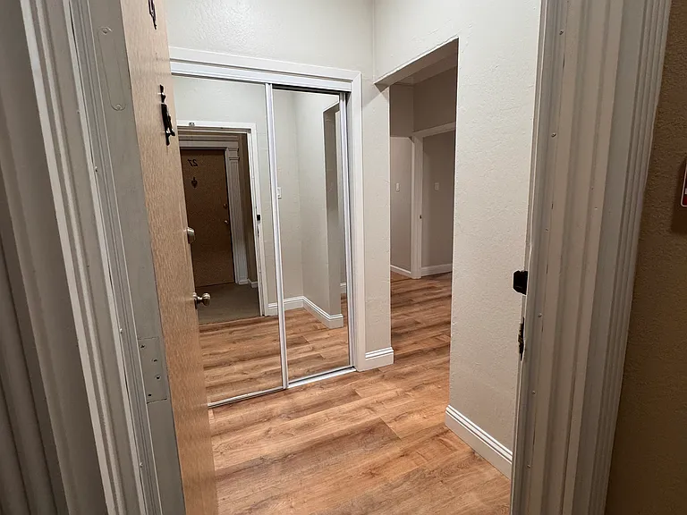 1350 Washington Street — Photo 22