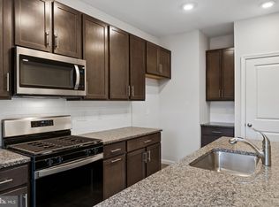 204 Honey Ln, Norristown, PA 19401