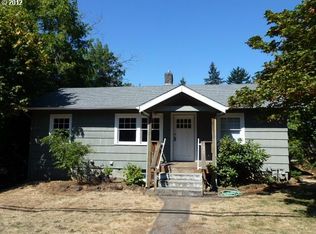 1303 SE Courtney Rd, Portland, OR 97222