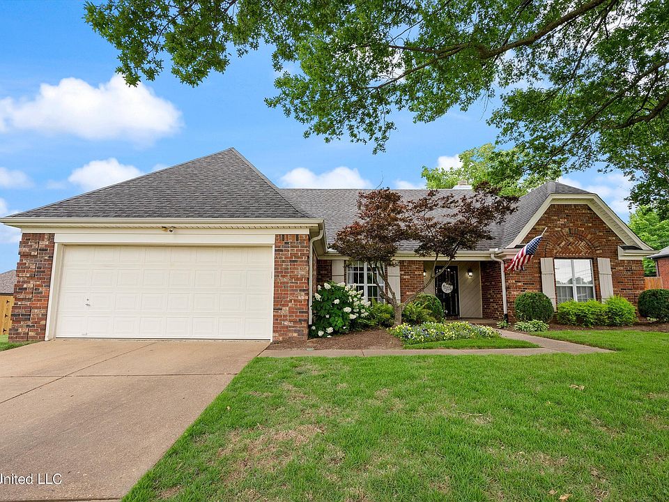 1st image of 5130 Pear Dr