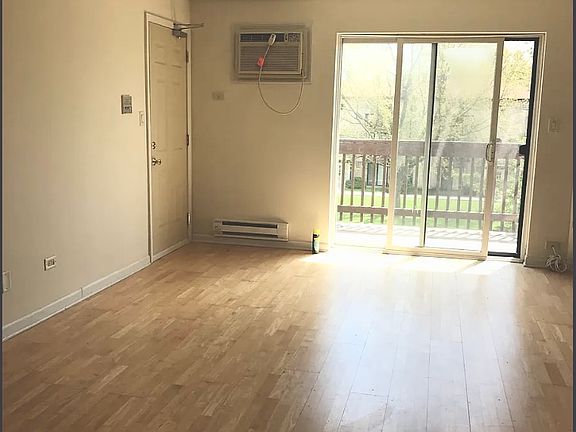 5th image of 512 E Spruce Dr APT 3A