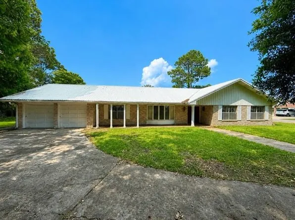 121 Clausen Rd N, Franklin, LA 70538