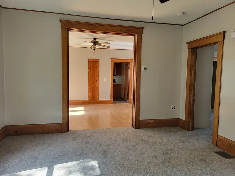 423 W Main St — Photo 8