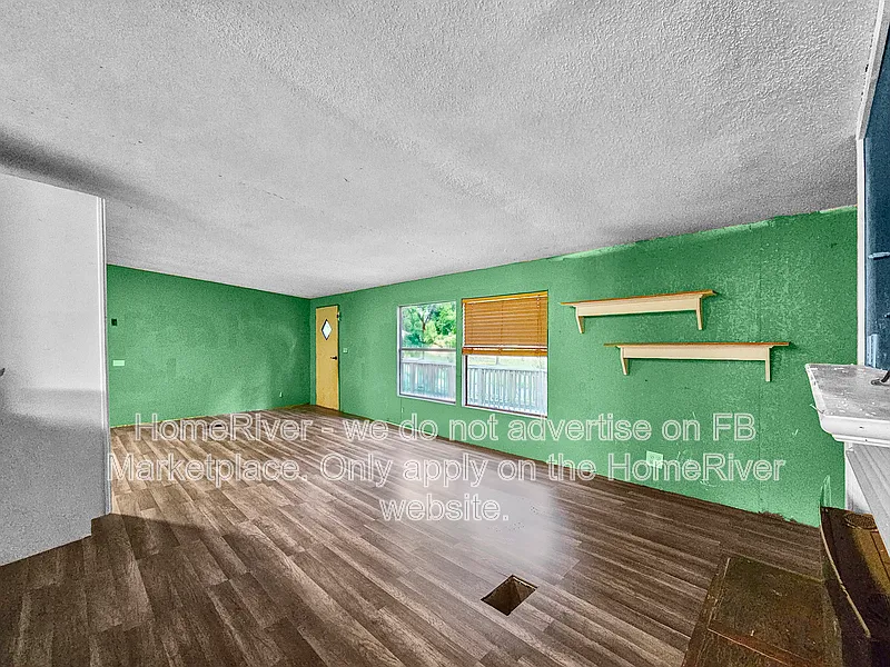 4 bed, 2.0 bath, 1768 sqft, $2,350 — Photo 4