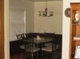 7032 Cantaloupe Ave, Van Nuys, CA 91405