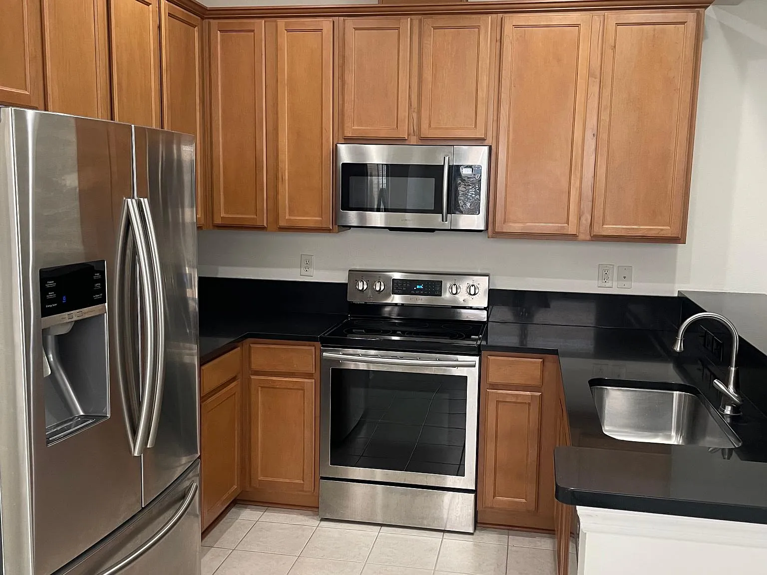 604 Crystal Way — Photo 4