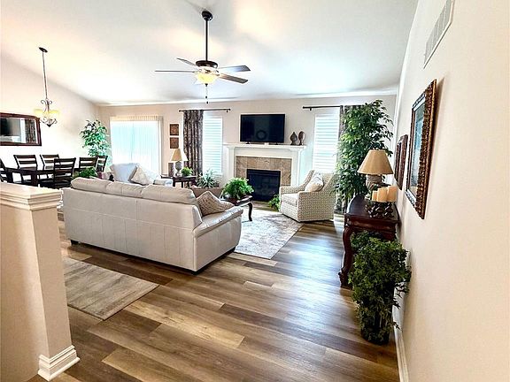 3rd image of 952 Preserve Ln