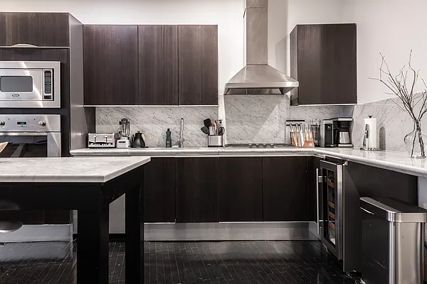 Rented by Rove Travel LLC | media 9