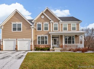 2S554 Maple Ter, Warrenville, IL 60555