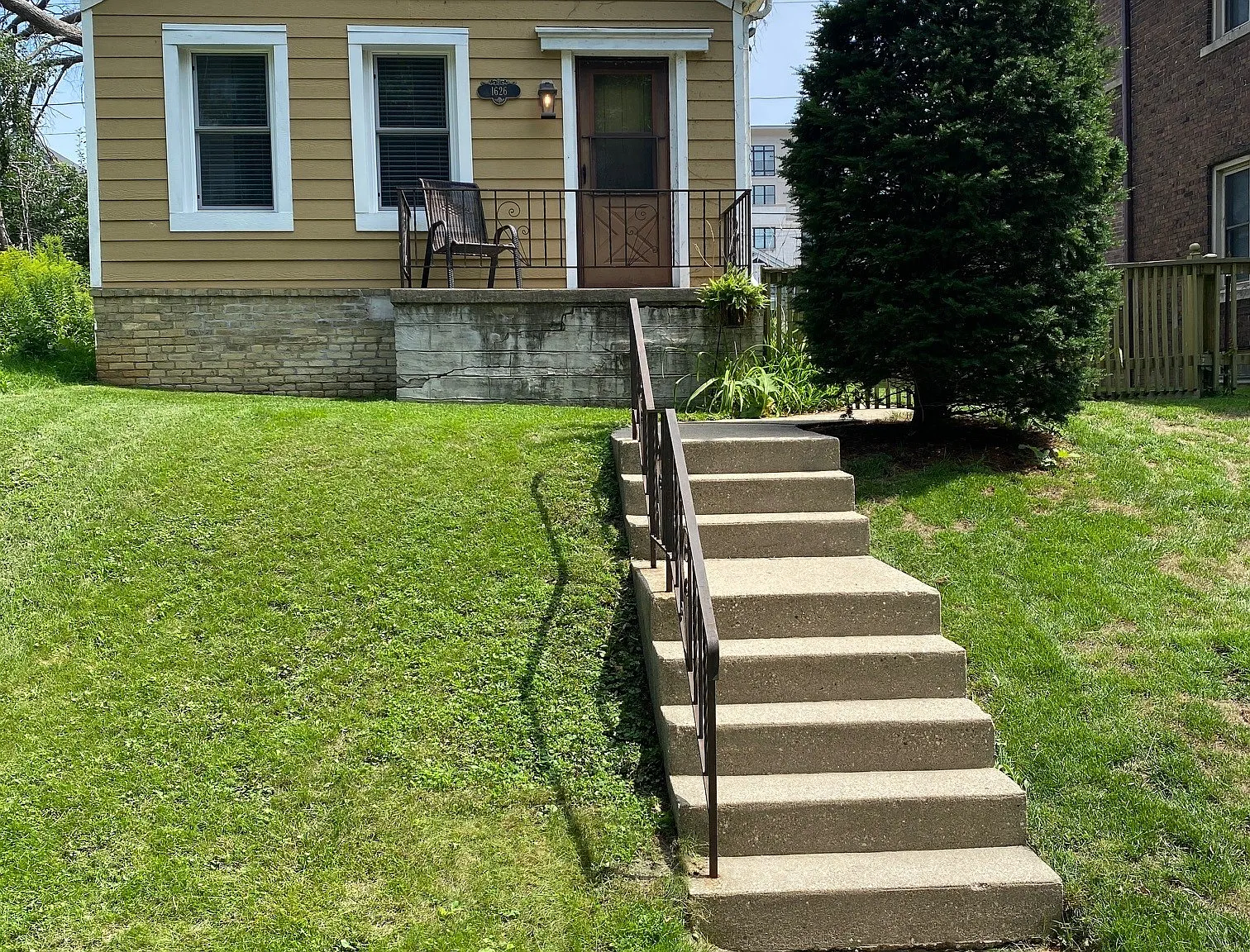 1 bed, 859 sqft, $2,250 — Photo 1