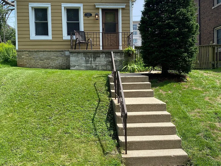 1626 N Jackson St — Photo 1
