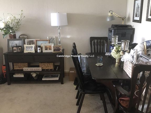 2nd image of 808-812 Memorial Dr #1404