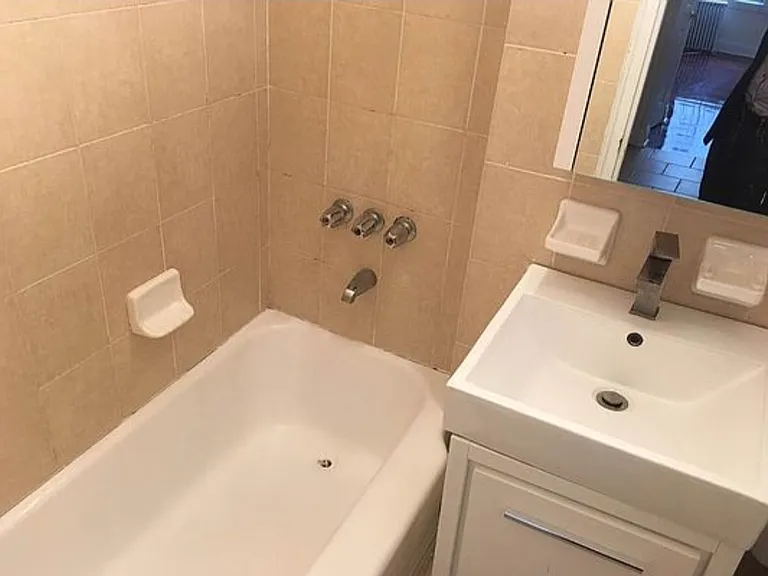 488 E 74th St #5M — Photo 7