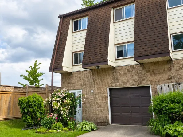 40 Fairfax Ct #17, London, ON N6G 3Y3