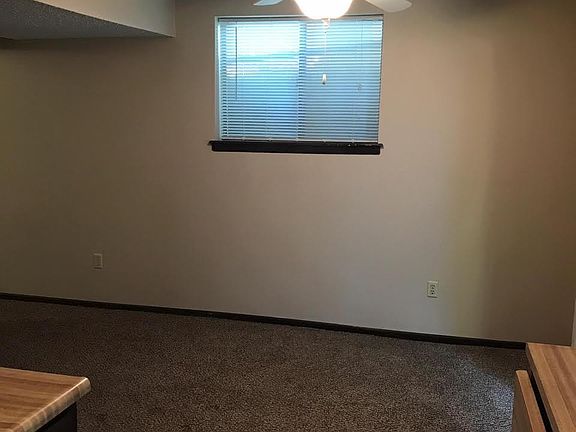 5th image of 7809 N Oregon Ave