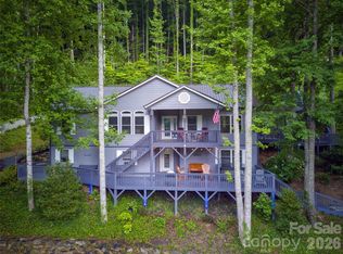 7 Higel Ln, Maggie Valley, NC 28751