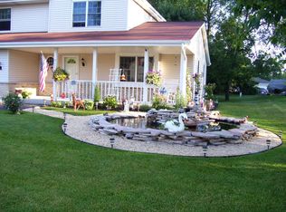 W2212 Oak Ridge Ave, East Troy, WI 53120