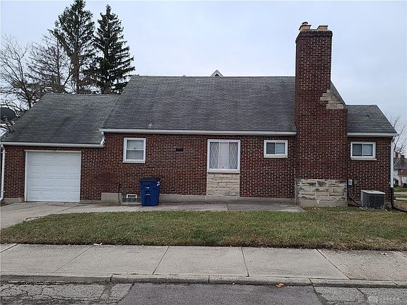 3rd image of 1300 Wakefield Ave