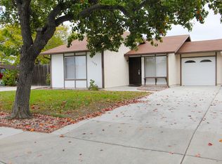 1522 Peacock Blvd, Oceanside, CA 92056