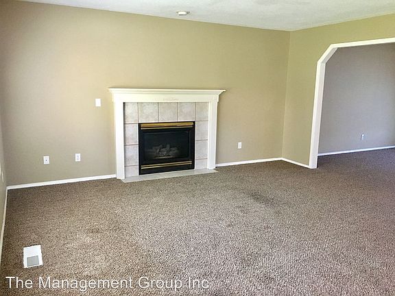 5th image of 7801 NW 10th Ct