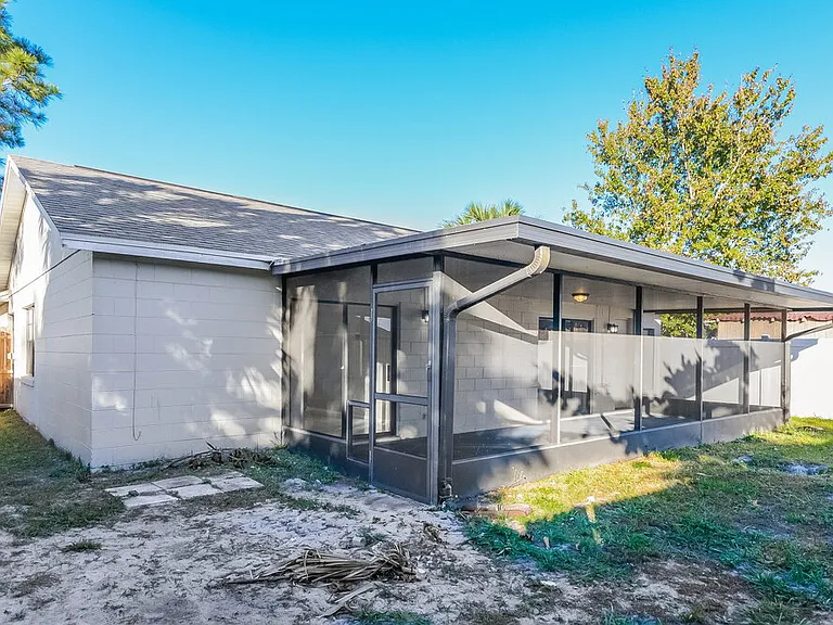 3172 Burlington Dr — Photo 16