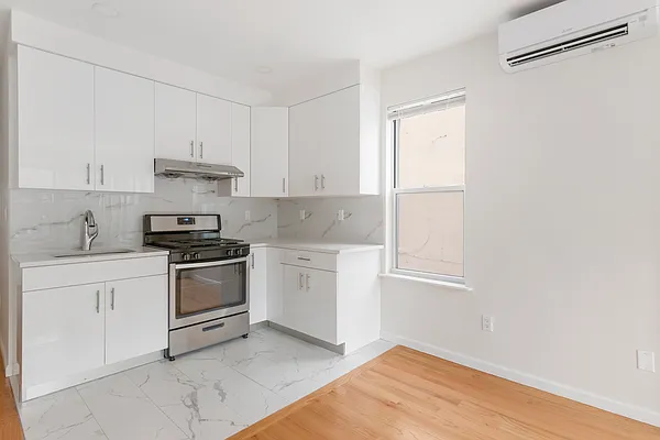 Rented by Compass | media 19