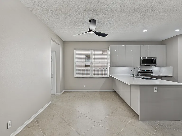 12325 Cascades Pointe Dr — Photo 25