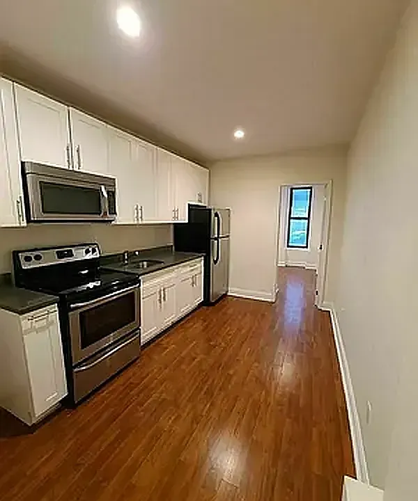 347 W 16th St #5A