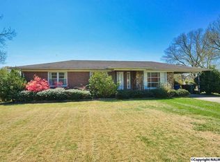 1406 Main St W, Hartselle, AL 35640