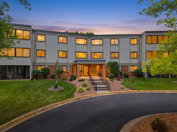 4385 Trenton Ln N APT 212, Plymouth, MN 55442