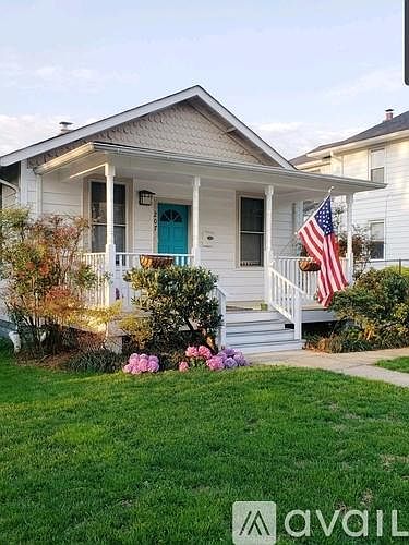 1st image of 207 E Bellefonte Ave