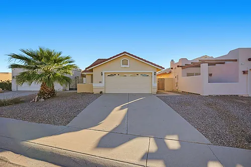2094 N Sweetwater Dr Photo 1