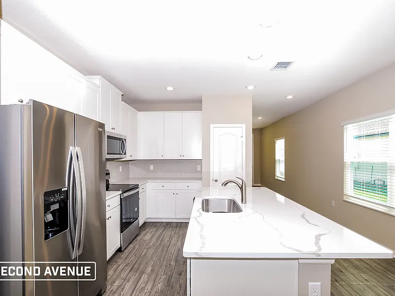 512 Falcon Ridge Rd — Photo 3