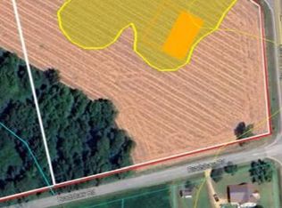 3 Bradshaw Rd, Clinton, NC 28328