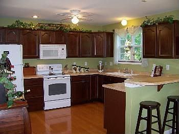 3rd image of 124 Ginny Dr