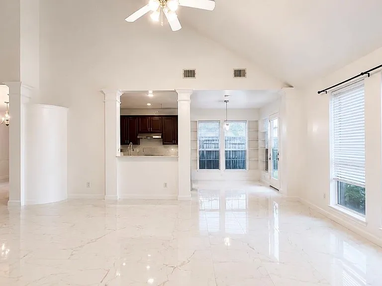 423 Blossomwood Dr — Photo 14