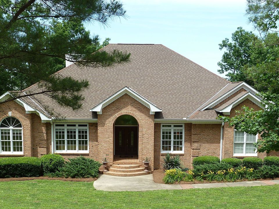 163 Waters Edge Dr