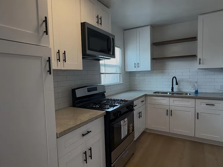 6407 11th Ave — Photo 2