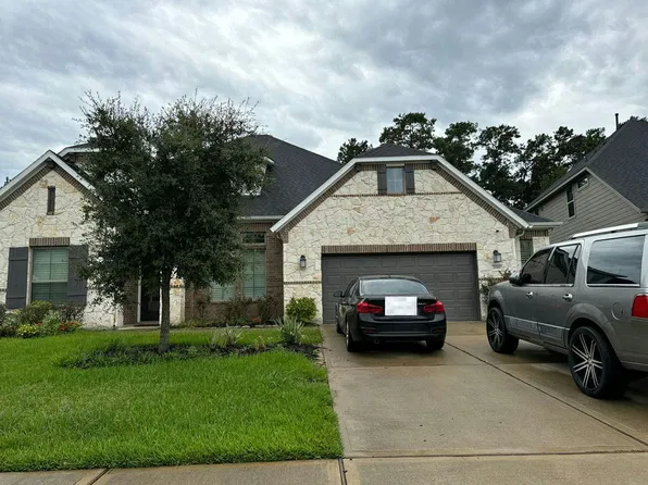 2049 Green Terrace Ln, Pinehurst, TX 77362