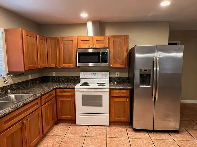 6379 Edgewood Way — Photo 3