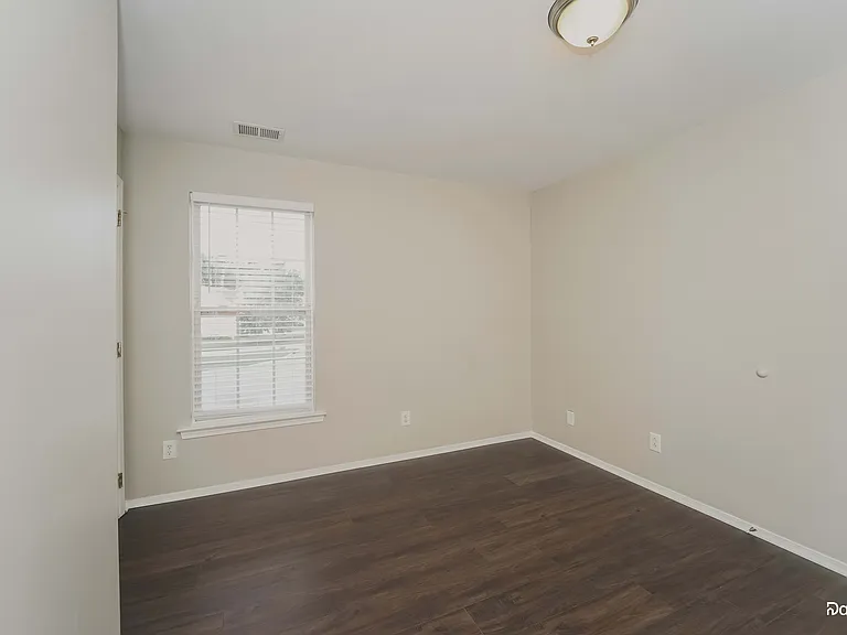 2045 Mallard Pine Ct — Photo 8