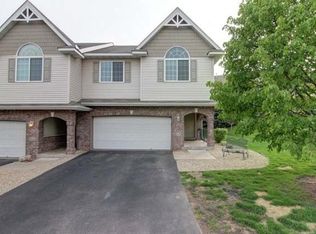 618 Crane Creek Ln, Eagan, MN 55121