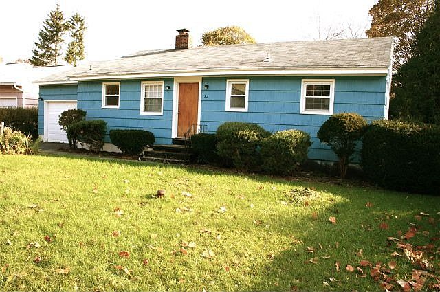 1st image of 132 Crestview Dr