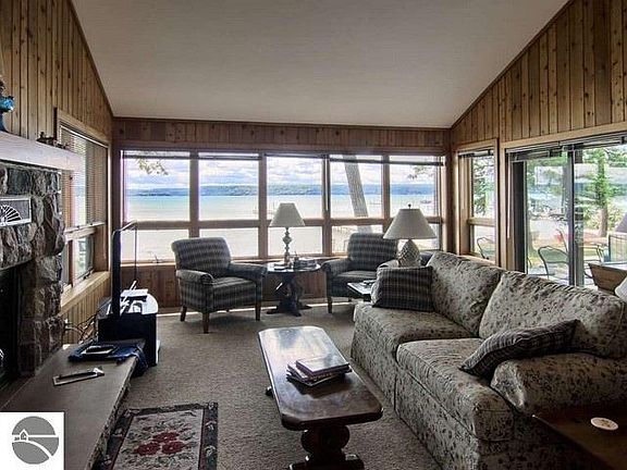 2nd image of 5865 W Northwood Dr